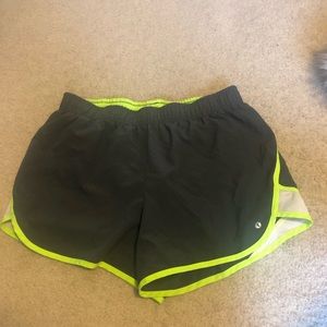 Running shorts